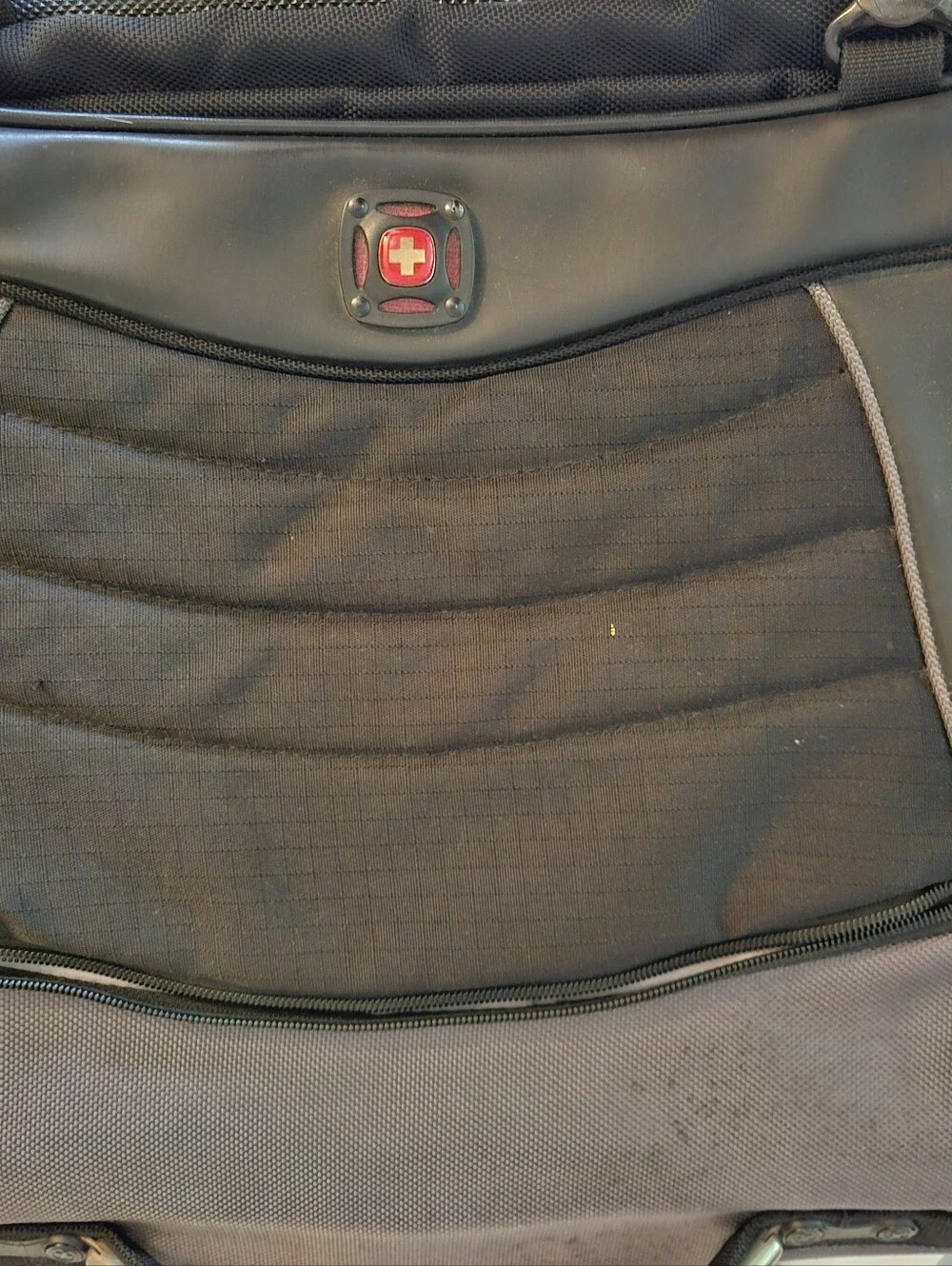 Wenger Victorinox Mainframe 16